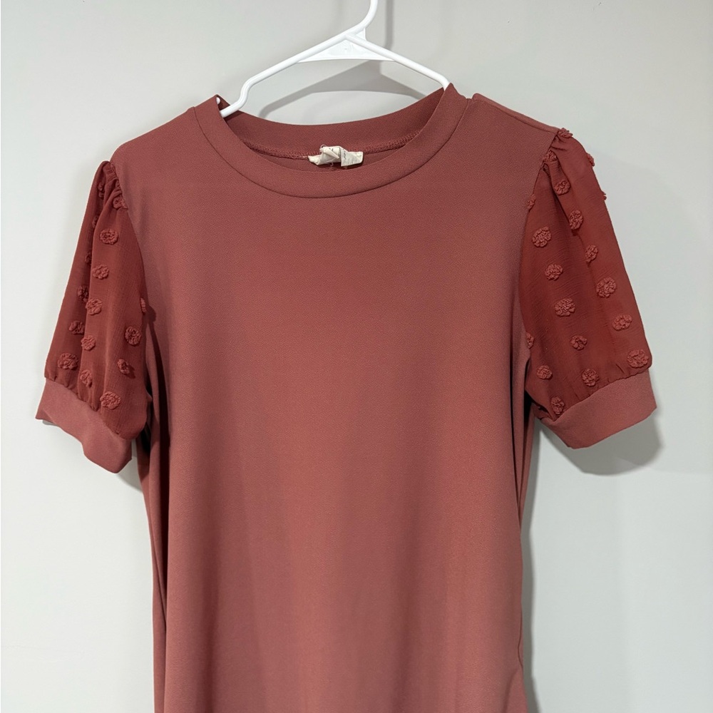 Boutique Elegant Mauve Puff Sleeve Top